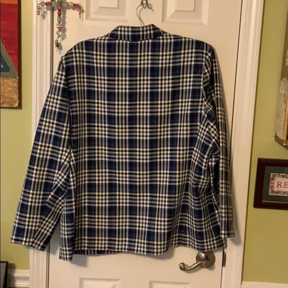 Jacket - Picture 6 of 6